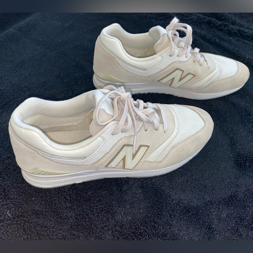 New balance sneakers 8.5